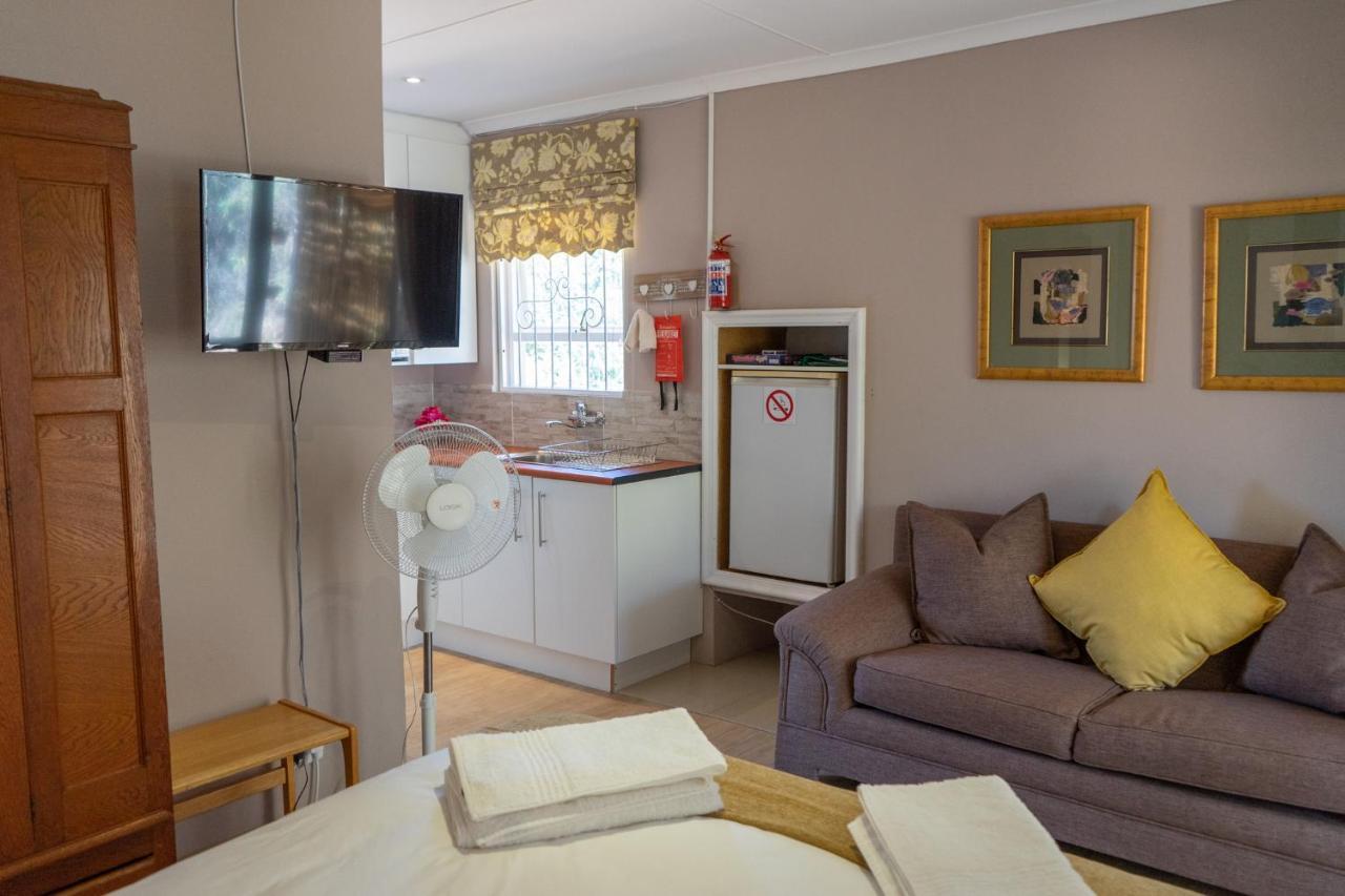 Gasteria Grange Guest House Калицдорп Екстериор снимка